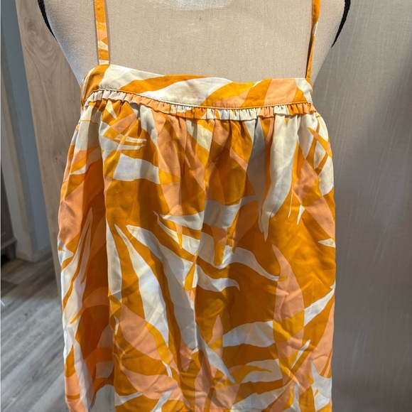 a new day Tops - A New Day Orange and White tank top